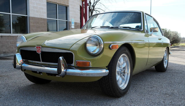1973 MG MGB GT