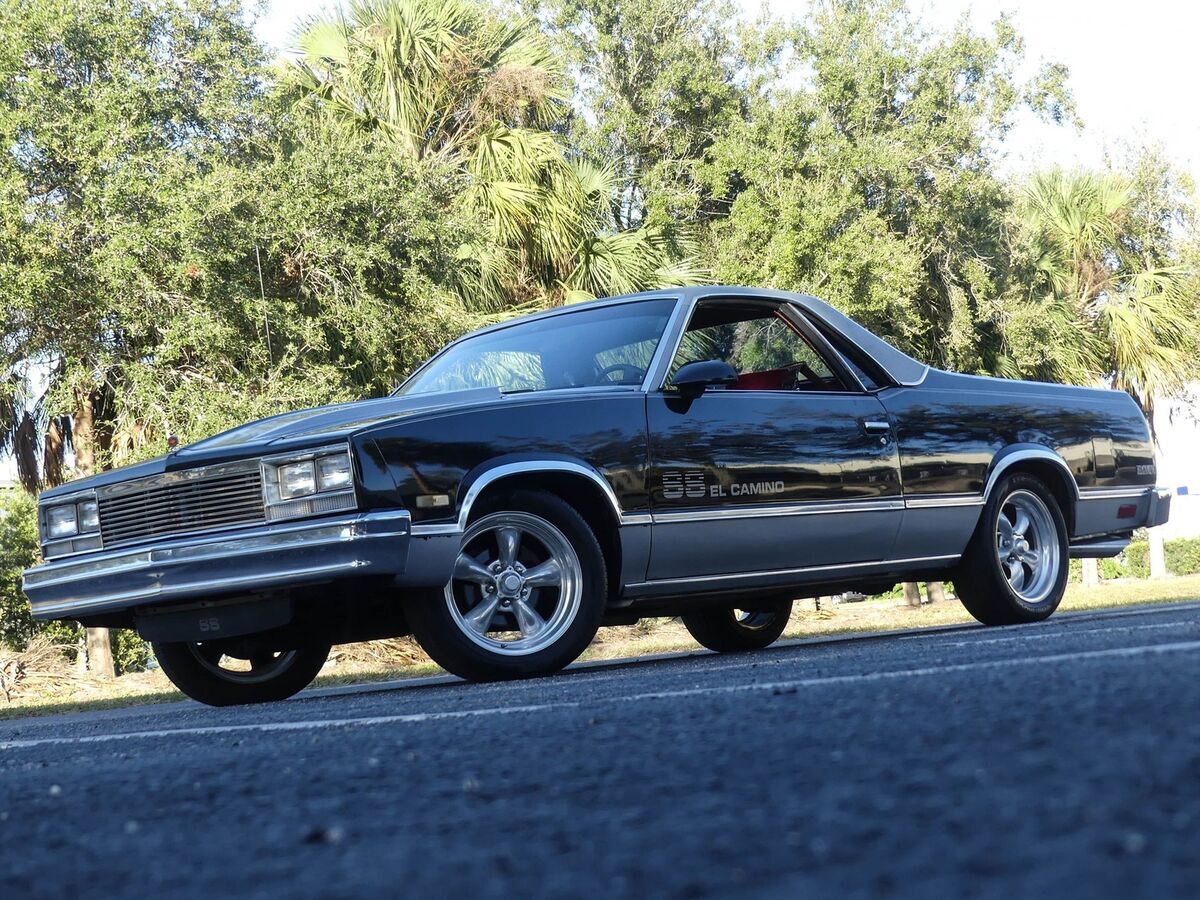 A/C, Power: steering, brakes, windows, locks. Tilt, AM/FM/CD. Crate 350 engine! 1987 Chevrolet El Camino SS