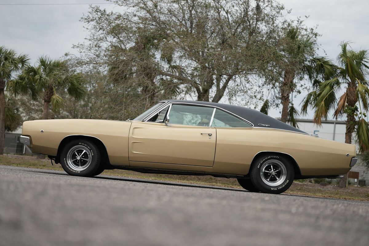 1968 Dodge Charger - photo 10