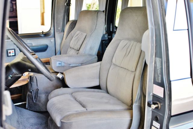 1990 Ford E-Series Van Econoline Conversion Van stunning Low Miles - photo 7