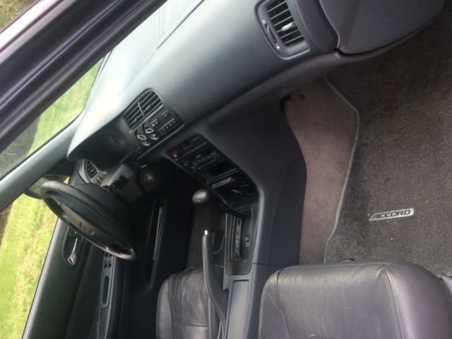 1994 Honda Accord LX - photo 3