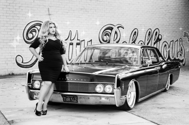 Accuair, Custom 22" Rims, Sound System, Custom Trunk, ::Turns Heads Everywhere:: 1966 Lincoln Continental