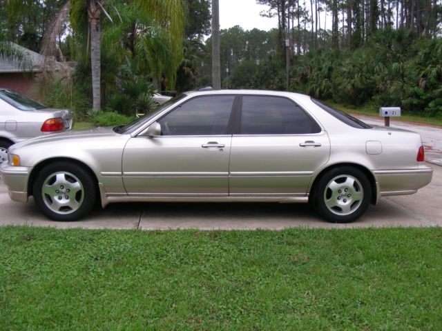 1993 Acura Legend - photo 2