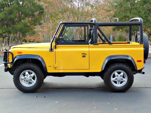 1994 Land Rover Defender Base Sport Utility 2-Door - photo 4