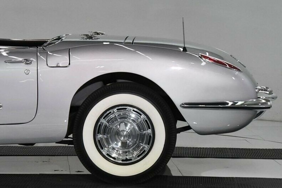1959 Chevrolet Corvette - photo 12