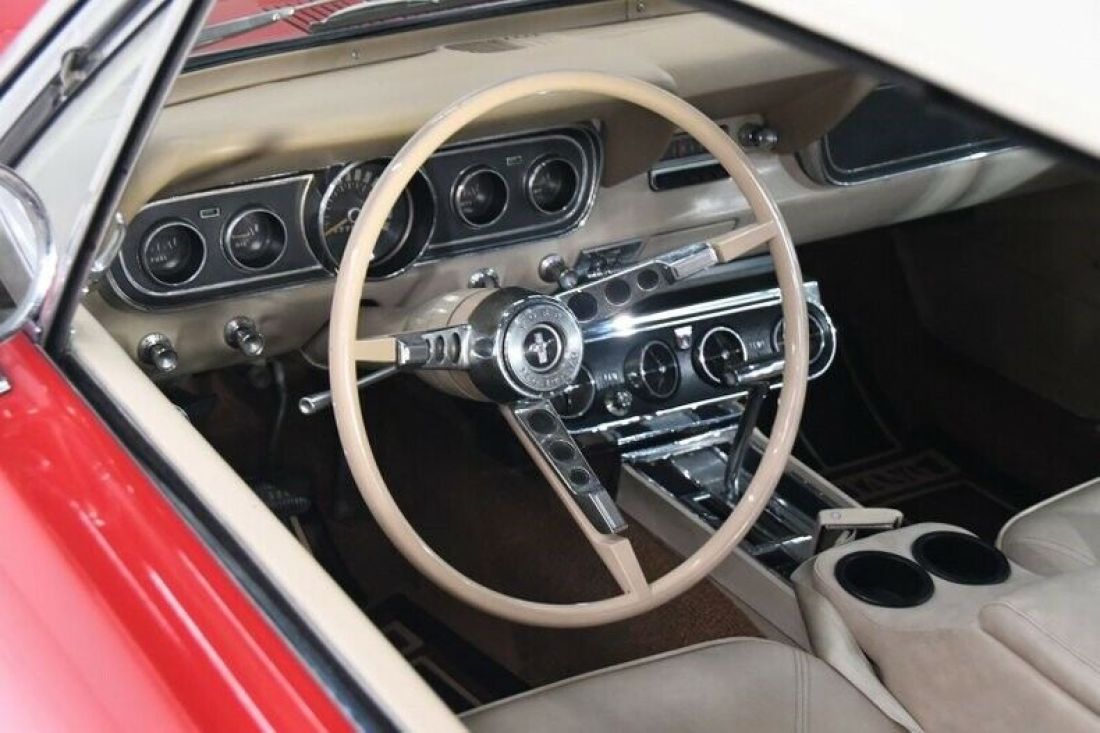 1966 Ford Mustang - photo 2