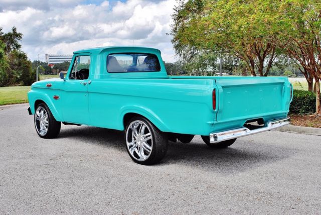 1961 Ford F-100 Restomod V8 Auto Fully Restored Late Model Chassis - photo 4