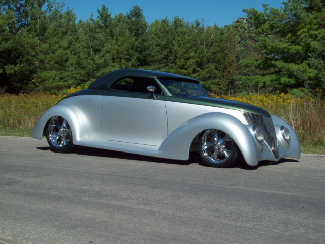 1937 Ford Roadster Convertible - photo 2