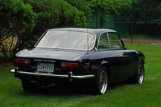 1974 Alfa Romeo GTV A/C, Webers, Bluetooth - photo 10