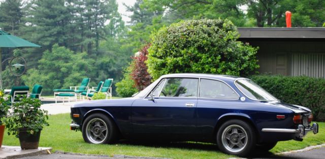 1974 Alfa Romeo GTV A/C, Webers, Bluetooth - photo 3