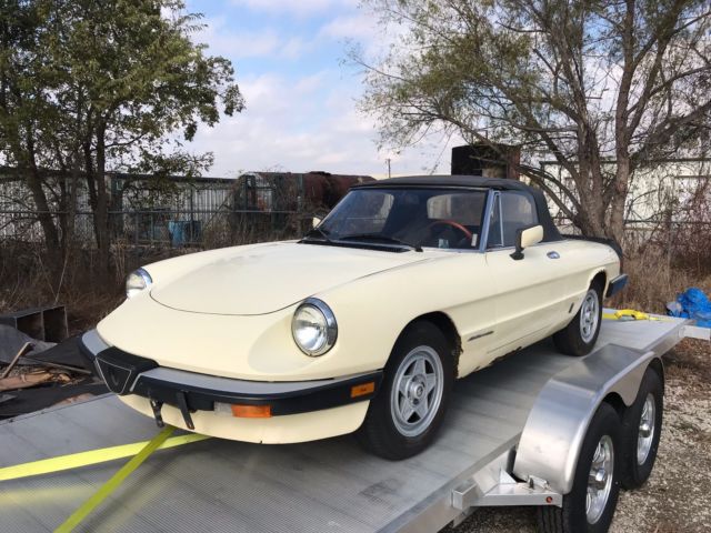 Alfa Romeo 1984 Runs great! Fun car! Great investment! 1984 Alfa Romeo Spider Spider Veloce