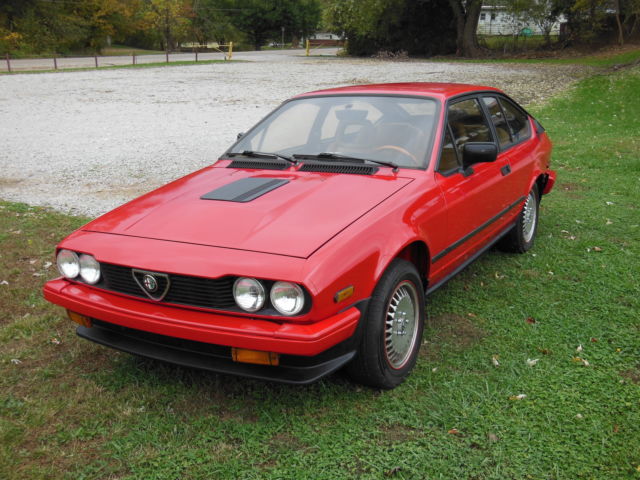 1986 Alfa Romeo GTV 2 Door Coupe - photo 4