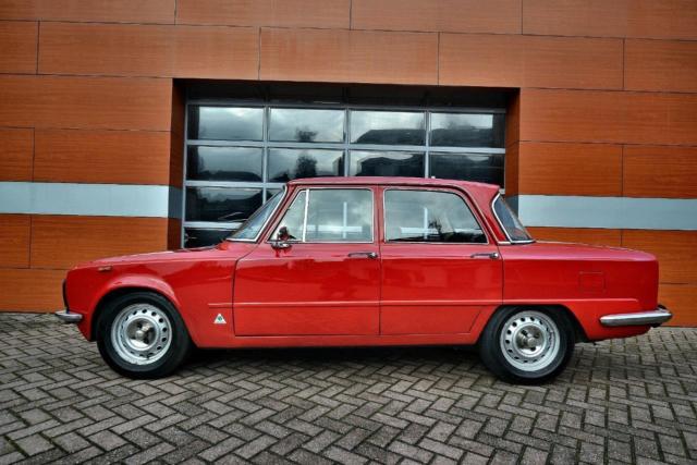 Alfa Romeo Giulia Nuova Super 1300 1974 Alfa Romeo Giulia Nuova Super 1300