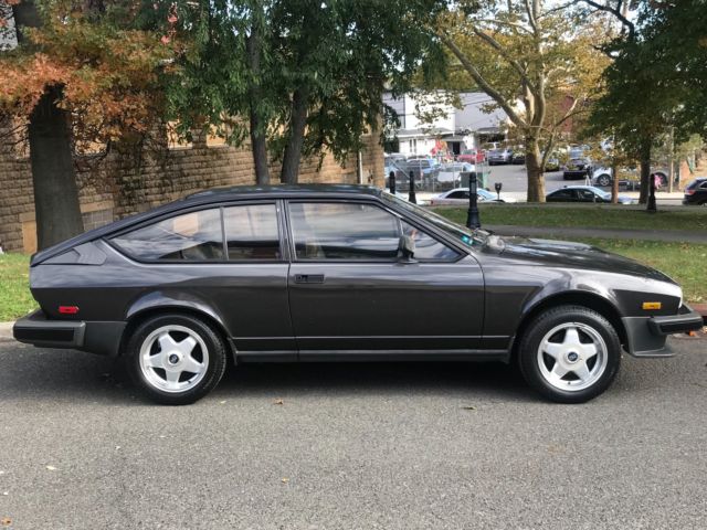 1982 Alfa Romeo GTV GTV6 - photo 12
