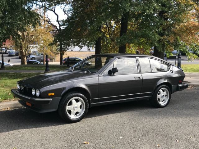1982 Alfa Romeo GTV GTV6 - photo 2