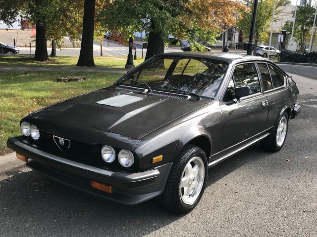 1982 Alfa Romeo GTV GTV6 - photo 3