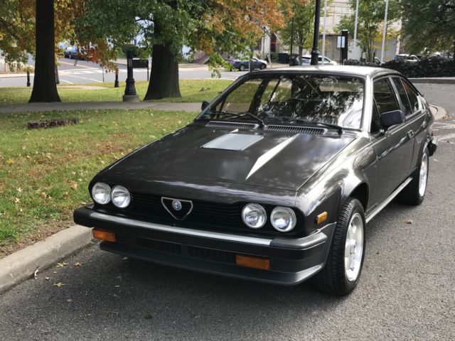 1982 Alfa Romeo GTV GTV6 - photo 9
