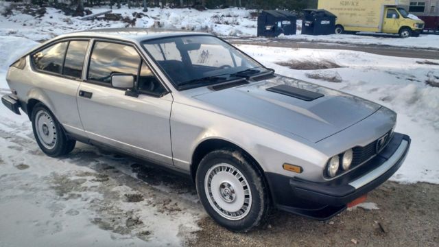 Alfa Romeo GTV6 1982 Silver, New Paint, Mint Custom Interior, Great Driver 1982 Alfa Romeo GTV GTV 6