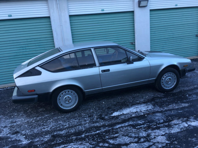 1982 Alfa Romeo GTV GTV 6 - photo 4