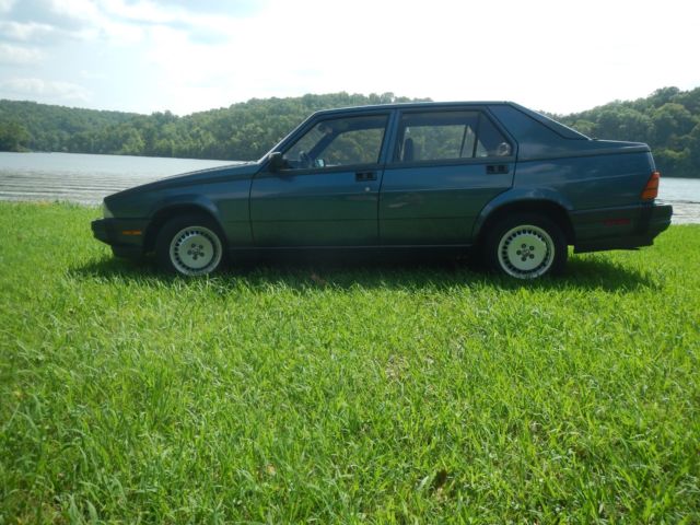 Alfa Romeo Milano 75 1987 Alfa Romeo Milano Gold