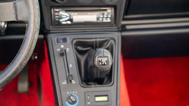 1989 Alfa Romeo Spider Quadrifoglio 2D Coupe - photo 5