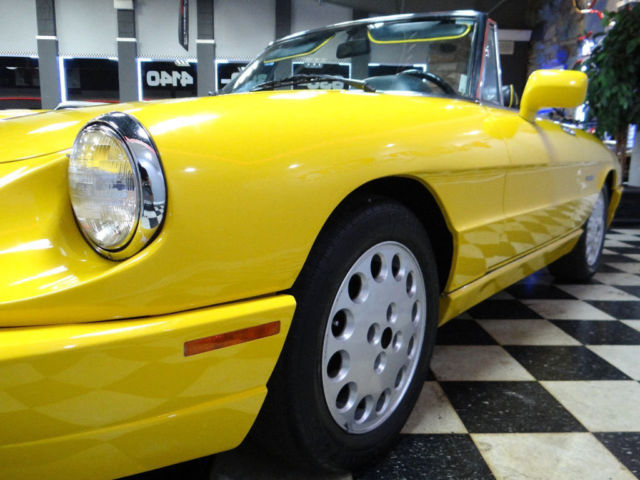 1992 Alfa Romeo Spider 2dr Coupe Veloce - photo 6