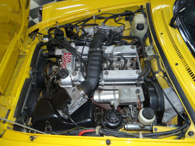 1992 Alfa Romeo Spider 2dr Coupe Veloce - photo 7