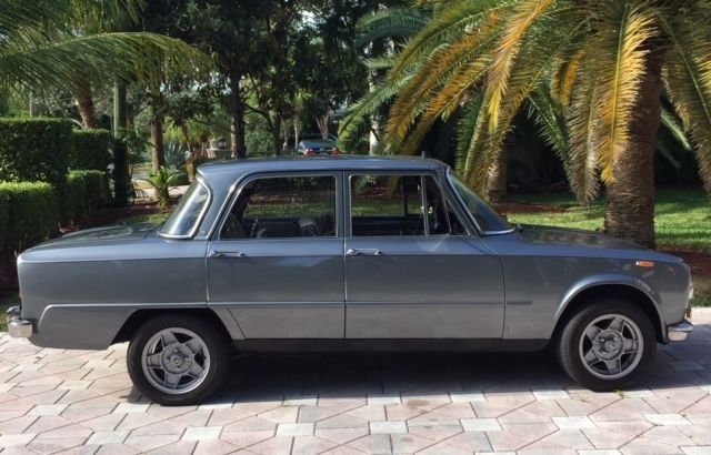 1972 Alfa Romeo giulia super - photo 4