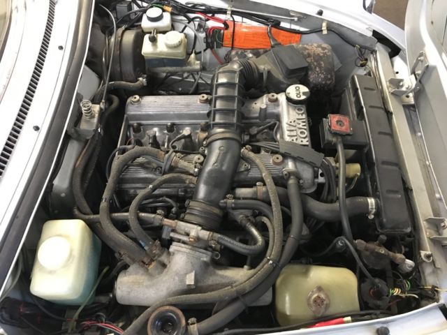 1987 Alfa Romeo Spider Quadrifoglio convertable 2 door Spider - photo 11