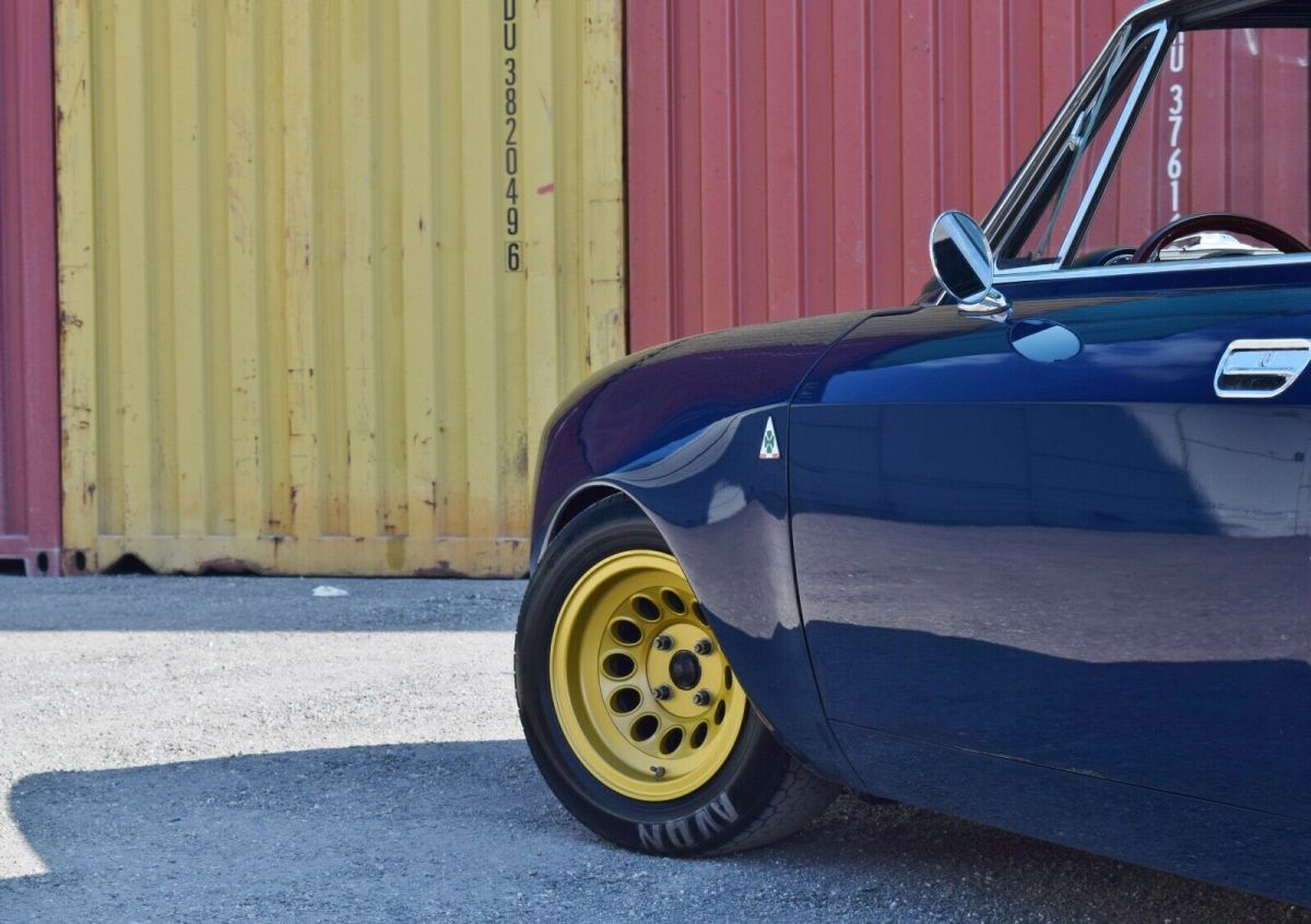 1971 Alfa Romeo GTV GTAM Tribute - photo 3