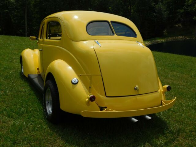 1937 Ford 2 dr sedan street rod - photo 8