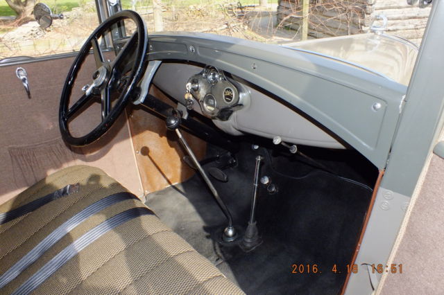 1930 Ford Model A - photo 9