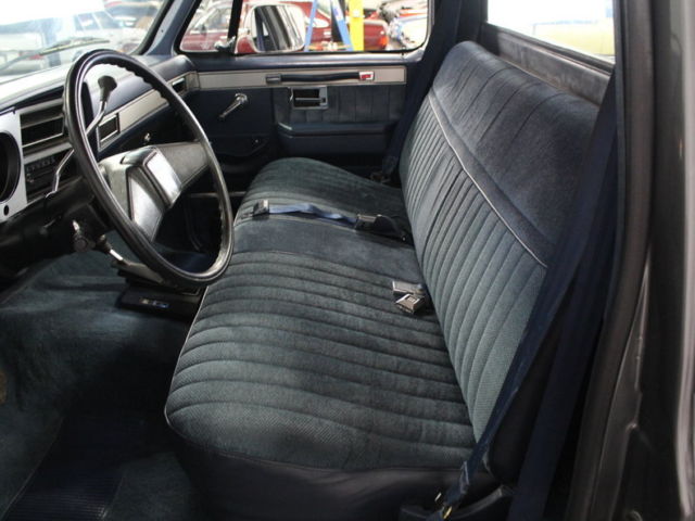 1987 Chevrolet K-10 Silverado - photo 3