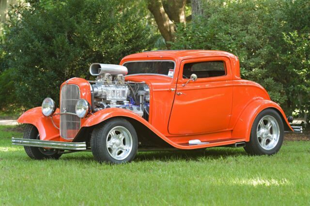 1932 Ford Roadster - photo 2