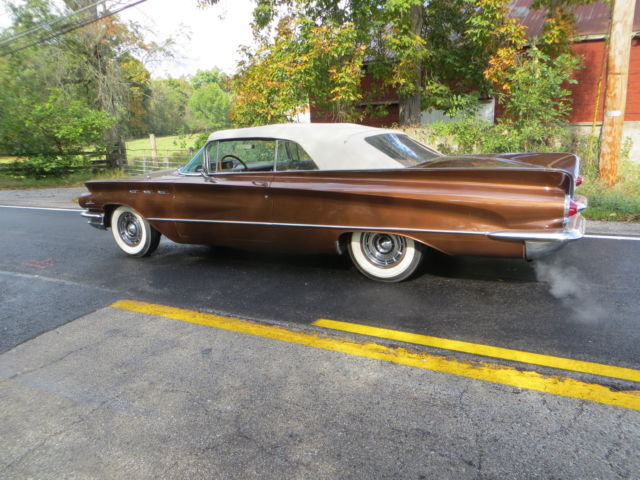 1960 Buick LeSabre Convertible - photo 2