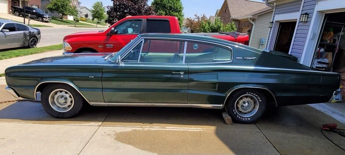 1966 Dodge Charger - photo 2