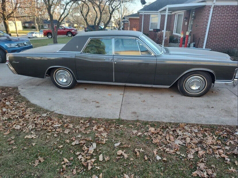 1969 Lincoln Continental - photo 4