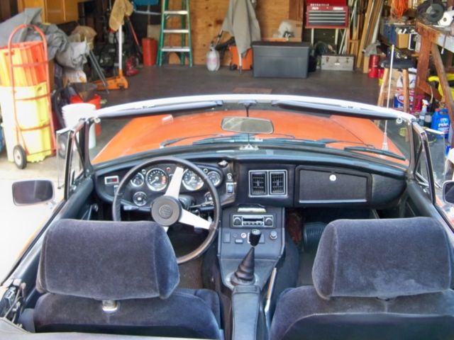 1974 MG MGB Roadster - photo 2