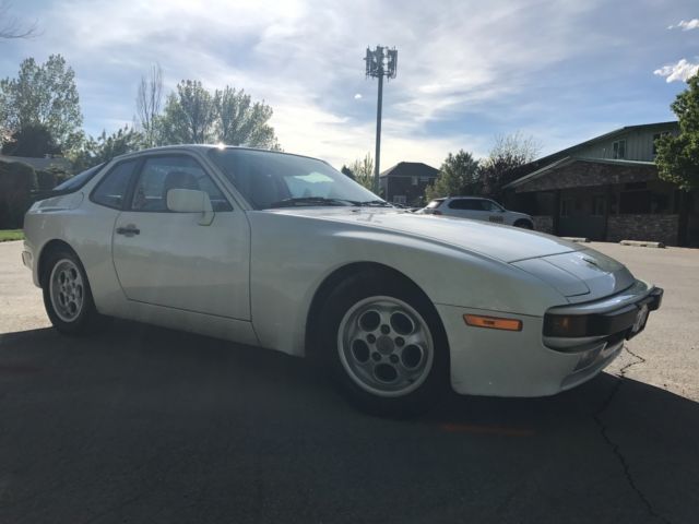 1985 Porsche 944 - photo 3