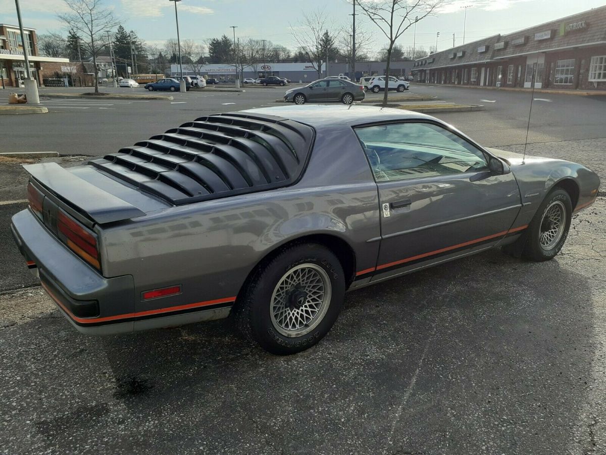 1987 Pontiac Firebird Firebird - photo 2