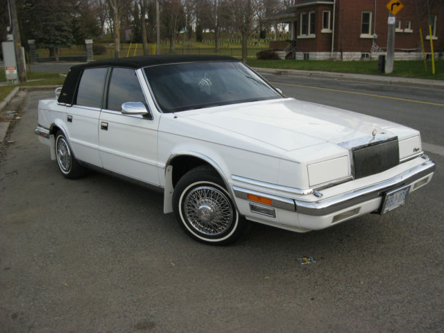 All ORIGINAL 1988 CHYSLER NEW YORKER 34000 miles. LOOK CLOSE AT THE PICS 1988 Chrysler New Yorker