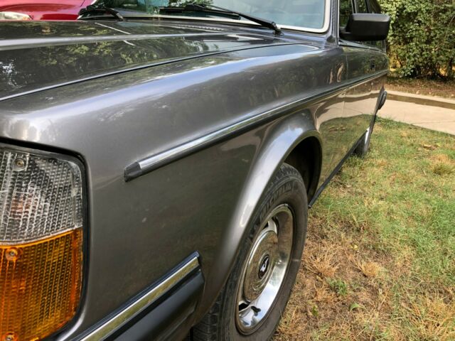 1985 Volvo 240 - photo 2