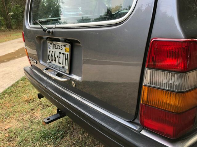 1985 Volvo 240 - photo 4