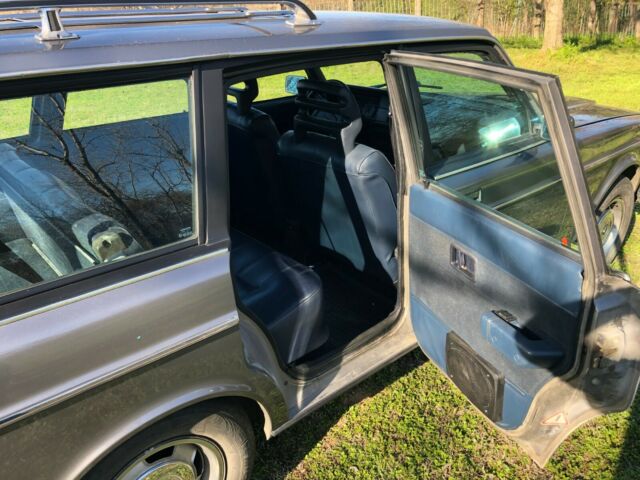 1985 Volvo 240 - photo 9