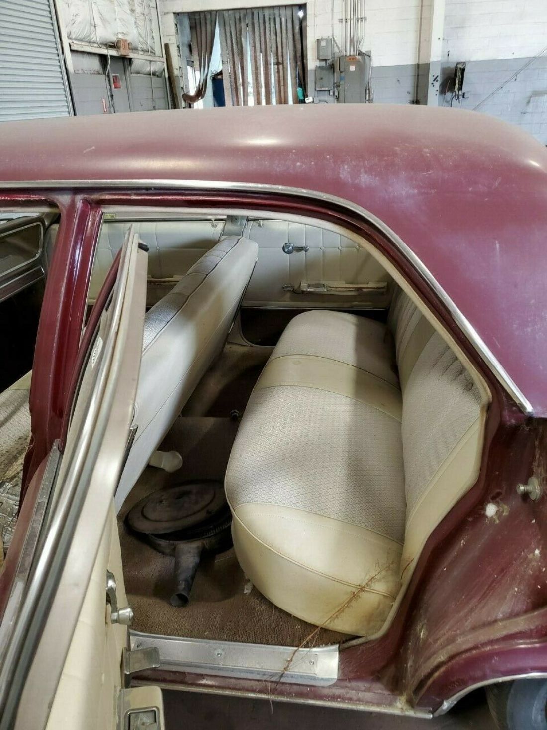 1965 Chevrolet Impala - photo 2