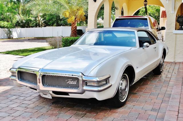 All original amazing condition Factory Air Conditioning Power Steering  Brakes 1968 Oldsmobile Toronado with only 46k Original Miles Simply Immaculate