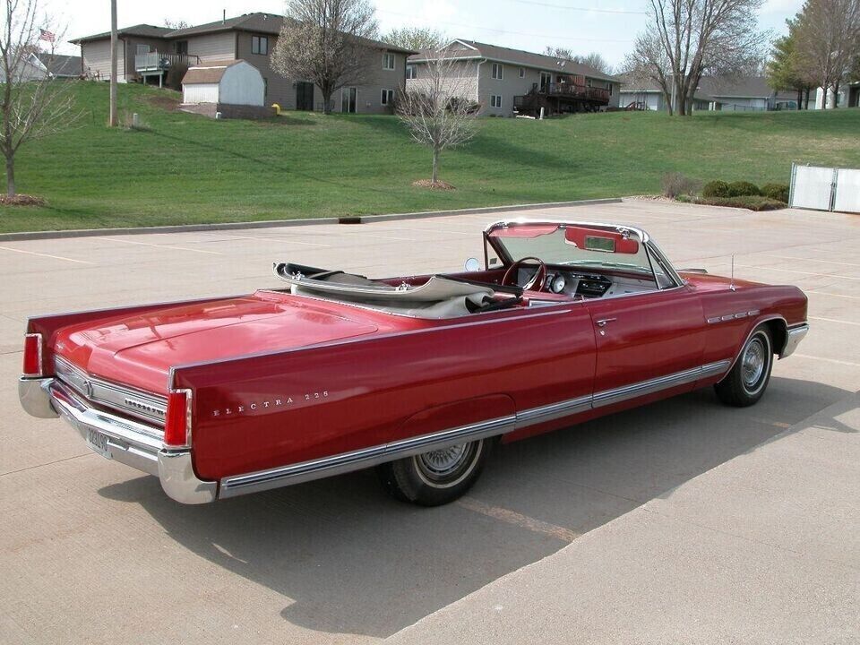 1964 Buick Electra 225 Convertible - photo 2