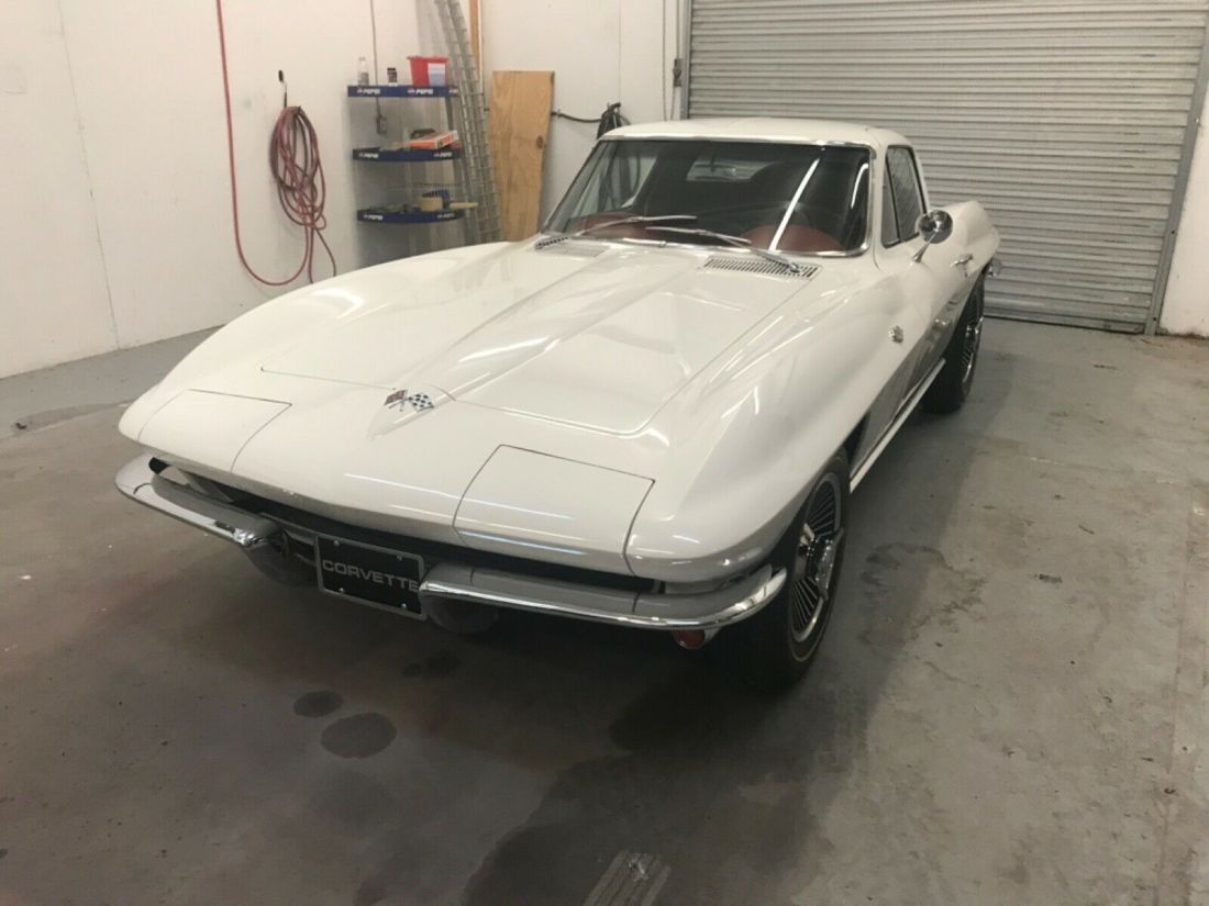 1965 Chevrolet Corvette 37,000 actual miles - photo 2