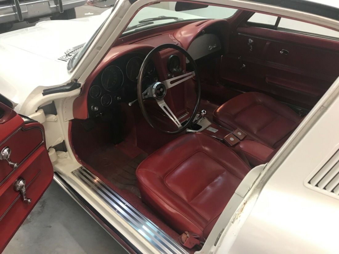 1965 Chevrolet Corvette 37,000 actual miles - photo 6