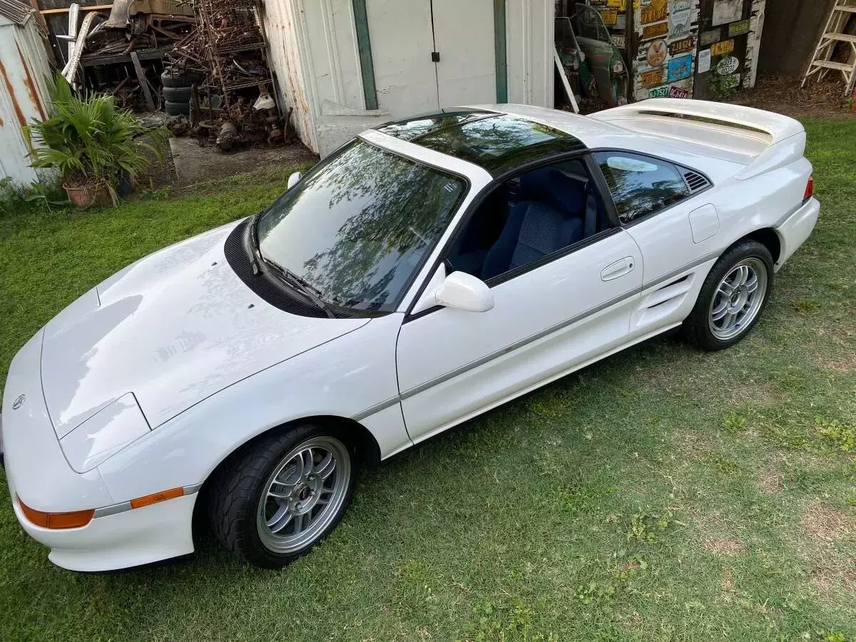 All original car with only 51K original miles. Mint condition 1991 Toyota MR2